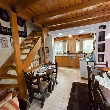 Horská chata Family Friendly In Livadi Arachova