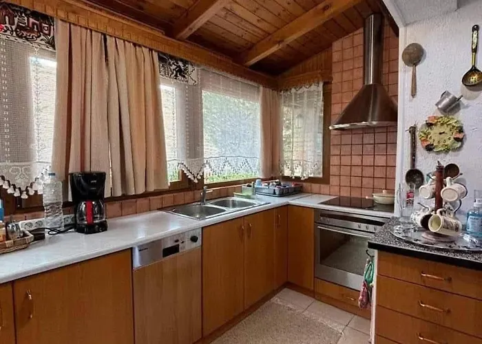 Family Friendly In Livadi * Αράχωβα