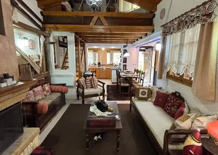 Σαλέ Family Friendly In Livadi *