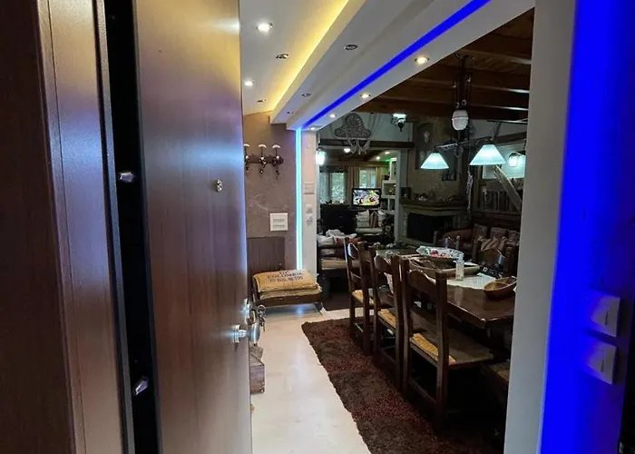 Σαλέ Family Friendly In Livadi